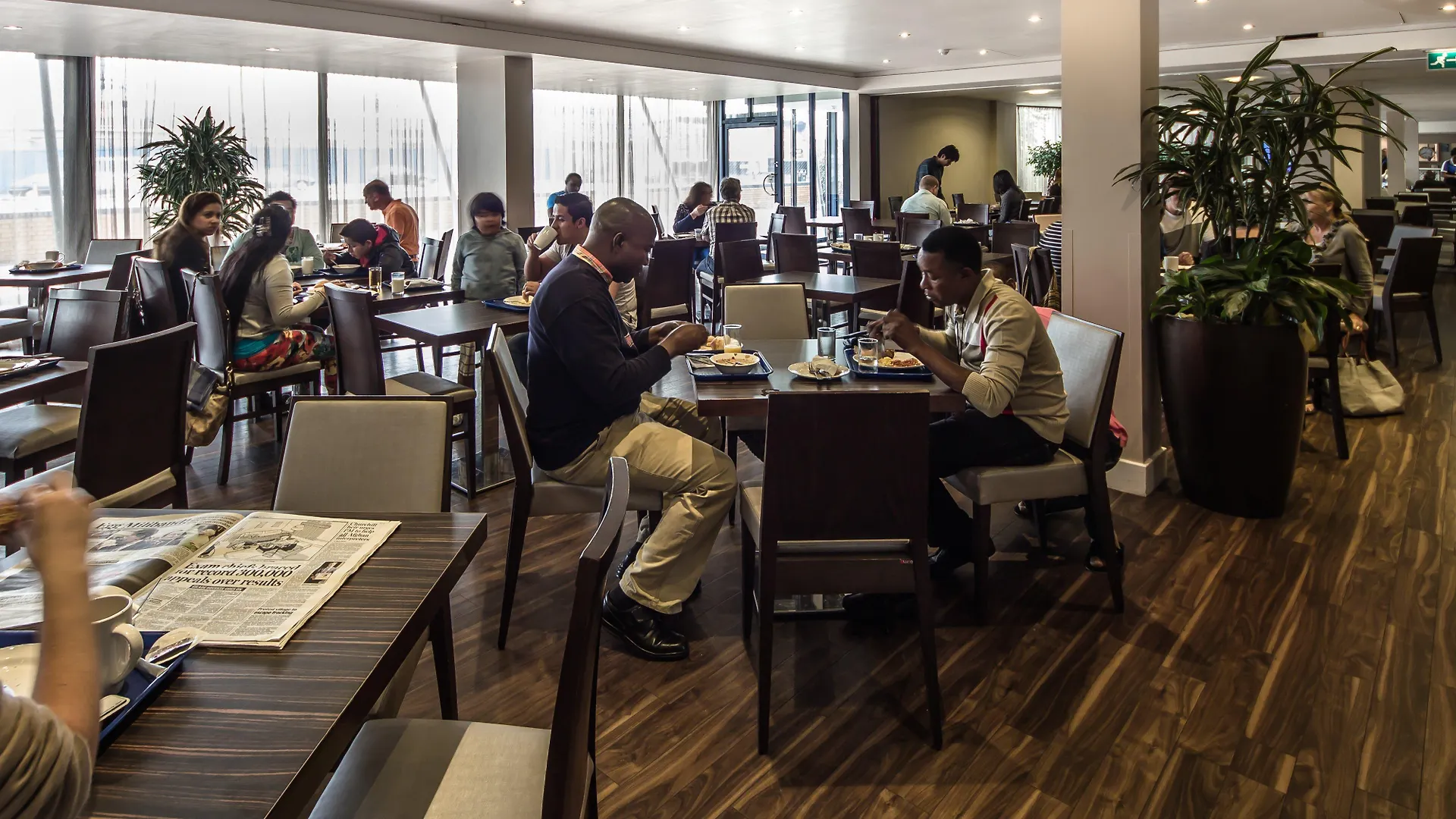 Holiday Inn Express Royal Docks By Ihg London Hotel